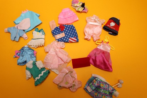 Clothes lot fits barbie - clothes,