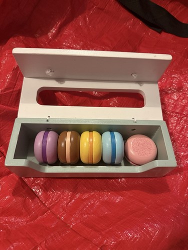 Little town wooden macaroons