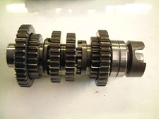KAWASAKI GT550 Z550 ~ GEARBOX OUTPUT SHAFT COMPLETE WITH GEARS
