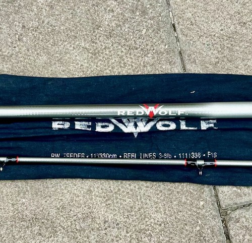 Red wolf feeder - red, rod