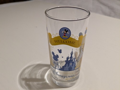 Disneyland resort paris - paris, glass