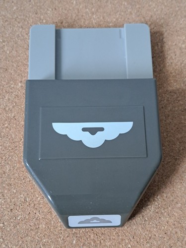 Stampin scalloped tag - up!,