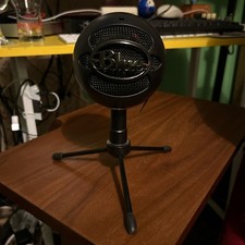  Snowball Ice USB Microphone  (no connection lead!) 