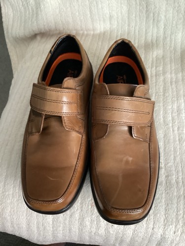 Men tan shoes size - men’s,