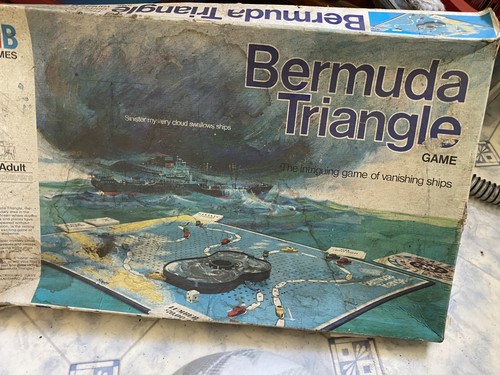 Vintage bermuda triangle - triangle, game