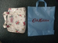 BRAND NEW Cath Kidston Classic Posy Flower Print Carry All Bag / Handbag