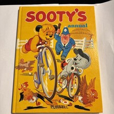Sooty's Annual 1977 Hardback copy, vgc, vintage, Purcell, look, rare to find now