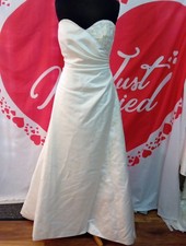 Wedding dress size 14 ivory satin Alfred Angelo, check measurement chart, O