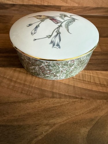 Vintage wedgewood hummingbird - vintage,