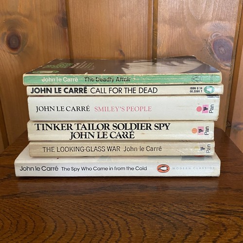 Vintage john carre books - le,