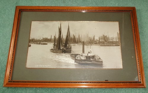 Vintage paddle steamer tug - vintage,