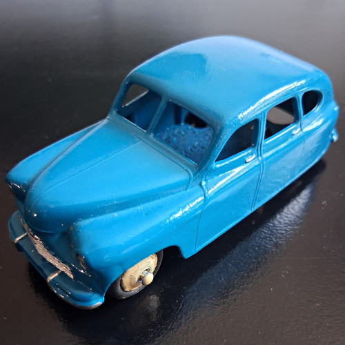 Dinky standard vanguard - 1/43,