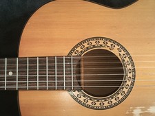 Vintage Guitar Classical