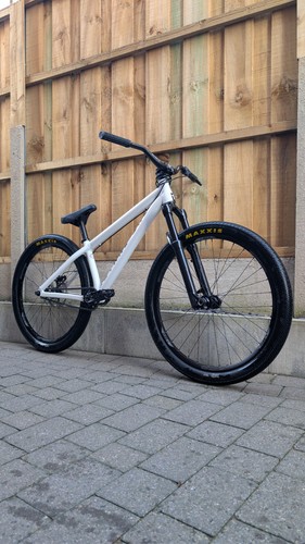 Octane one zircus dirt - zircus, jump