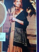 Avon Aleena Scarf shoulder