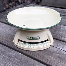Vintage Retro Cream & Green