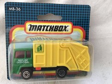MATCHBOX Mb-36 REFUSE DISPOSAL TRUCK - ON CARD