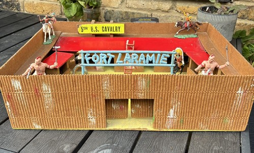 Vintage wooden fort laramie - wooden,