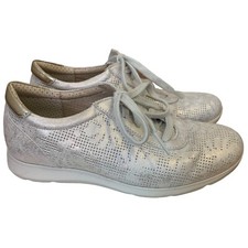 Pitillos Women's Size 6 Lace