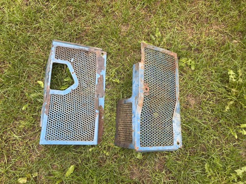 Ford 7610 engine grill - 7610, side