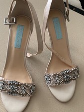 Betsey Johnson Sparkly Shoes Size 5 with 3.75 inch heel BNWT