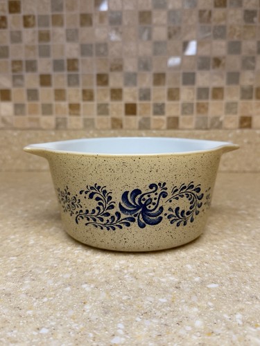 Vtg 1976 pyrex homestead blue - 1976,