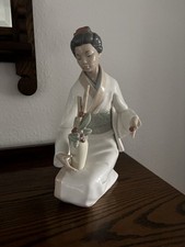 NAO Lladro Japanese Figurine