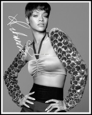Rihanna, Autographed, Cotton Canvas Image. Limited Edition (Ri-509) x