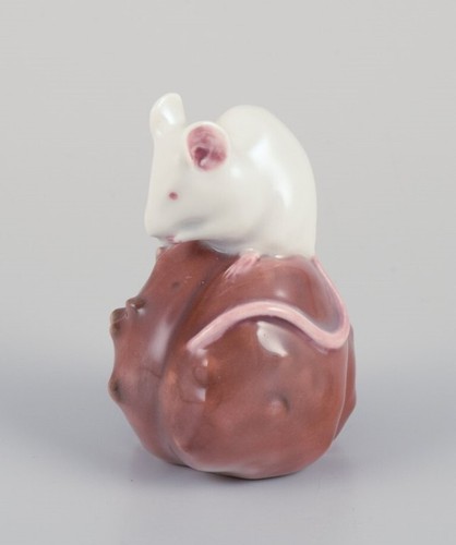Royal copenhagen porcelain - copenhagen.,