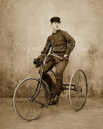 Early 1900 man uniform - in,