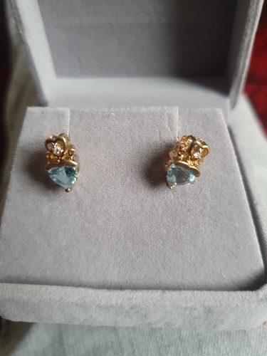 Topaz 9ct hallmarked studs - topaz,