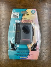 SONY WMEX 152 WALKMAN NEW OLD