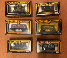 Mainline OO wagons-2  near