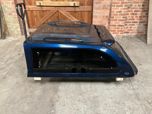 Nissan navara truck man top - nissan,
