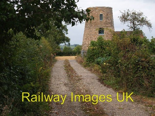 Photo windmill converted - photo,