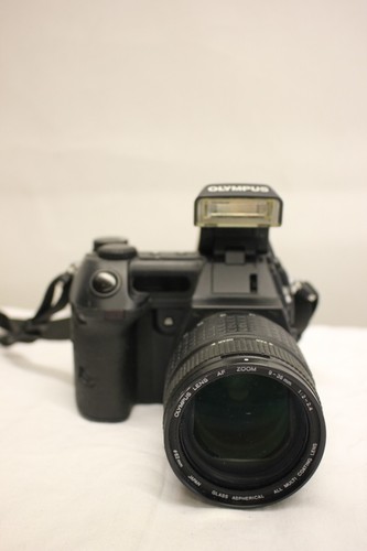 Olympus camedia 4mp - e-10,