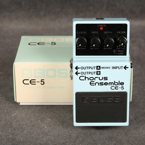 Boss chorus ensemble - ce-5,