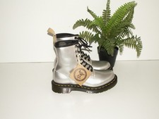 Dr. Martens 1460 VEGAN CHROME