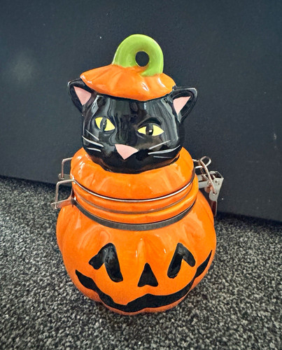 Maxx halloween pumpkin jar - halloween,