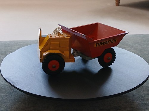 Tri ang thwaites - dumper, truck