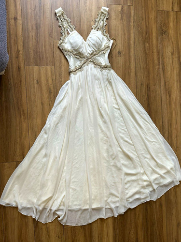 Line ivory a - line, a-line