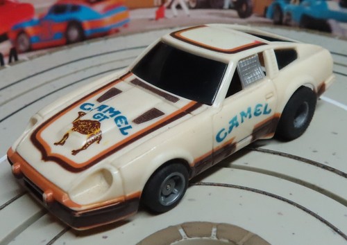 Slot car racing datsun - ho,