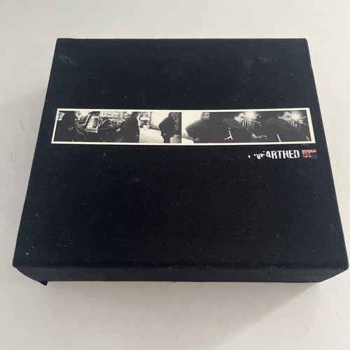 Johnny cash unearthed - johnny,