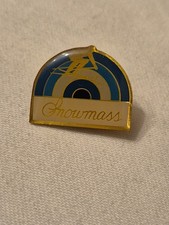 SNOWMASS SKI RESORT Vintage Collectors Enamel Pin Badge, Colorado, USA, Skiing