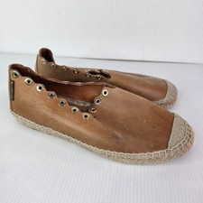 Russell & Bromley Brown