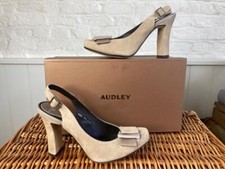 Audley Montana uk 3.5  taupe