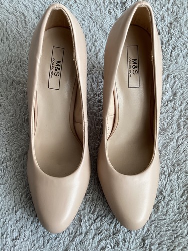 Bnwt ladies size - size, 6