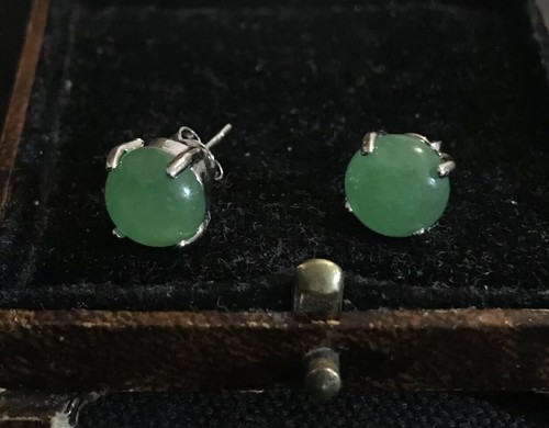 Vintage style jewellery - vintage,