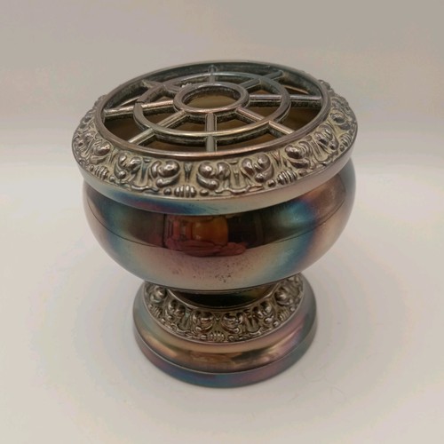 Silver plate vintage rose vase - plate,