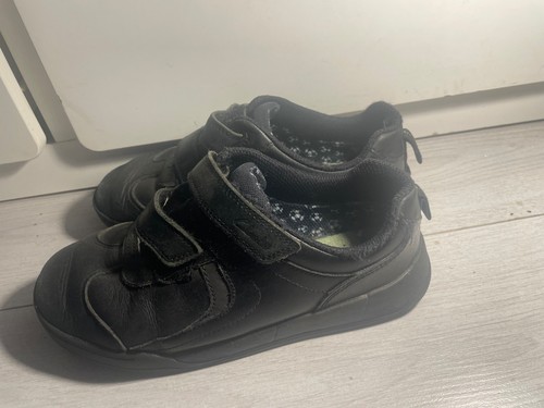 Clarks black school shoes 5g - black, 2.5g